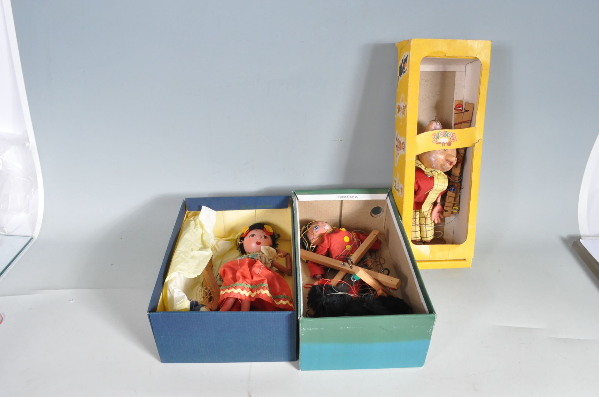 FIVE PELHAM STRING PUPPET TOYS