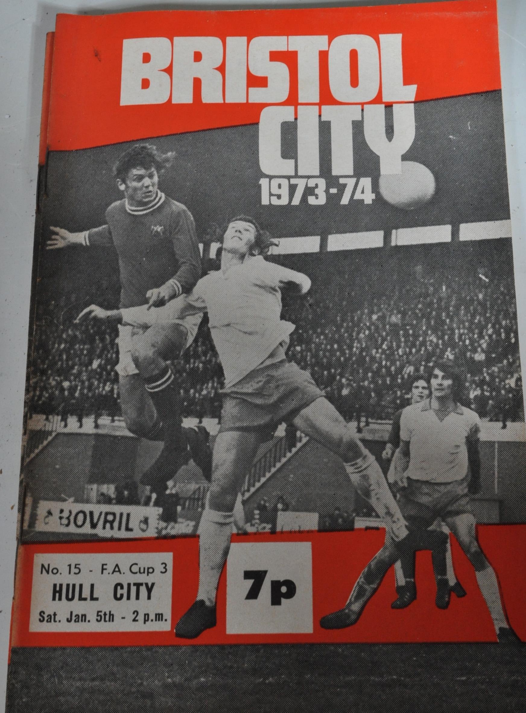 LARGE QUANTITY OF VINTAGE 1960’S BRISTOL CITY FOOTBALL RELATED EPHEMERA - Image 12 of 15