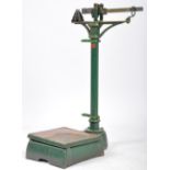 YANDELL & SON - BRISTOL - SET OF ANTIQUE PAINTED WEIGHING SCALES