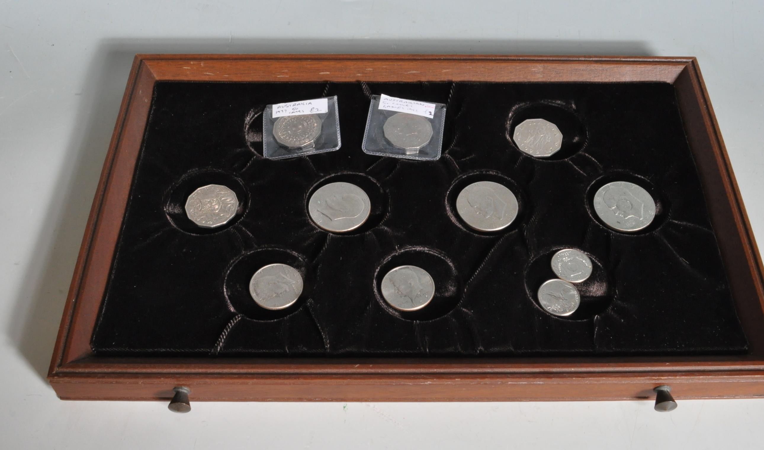 COLLECTION OF COINS AND MEDALS IN A WOODEN BOX - Image 8 of 11