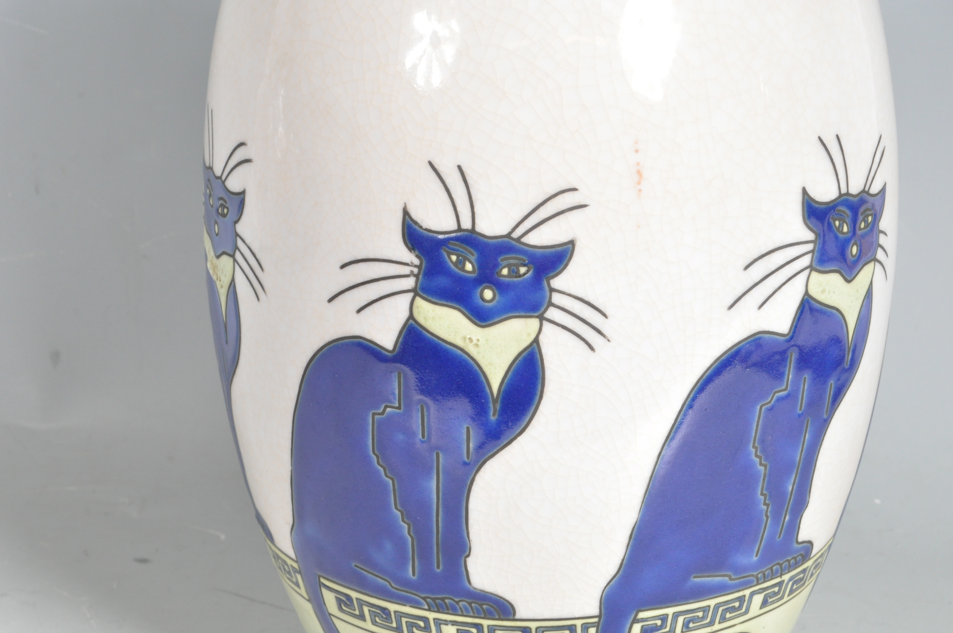 VINTAGE 20TH CENTURY VASE IN THE MANNER OF LONGWY. - Image 4 of 7