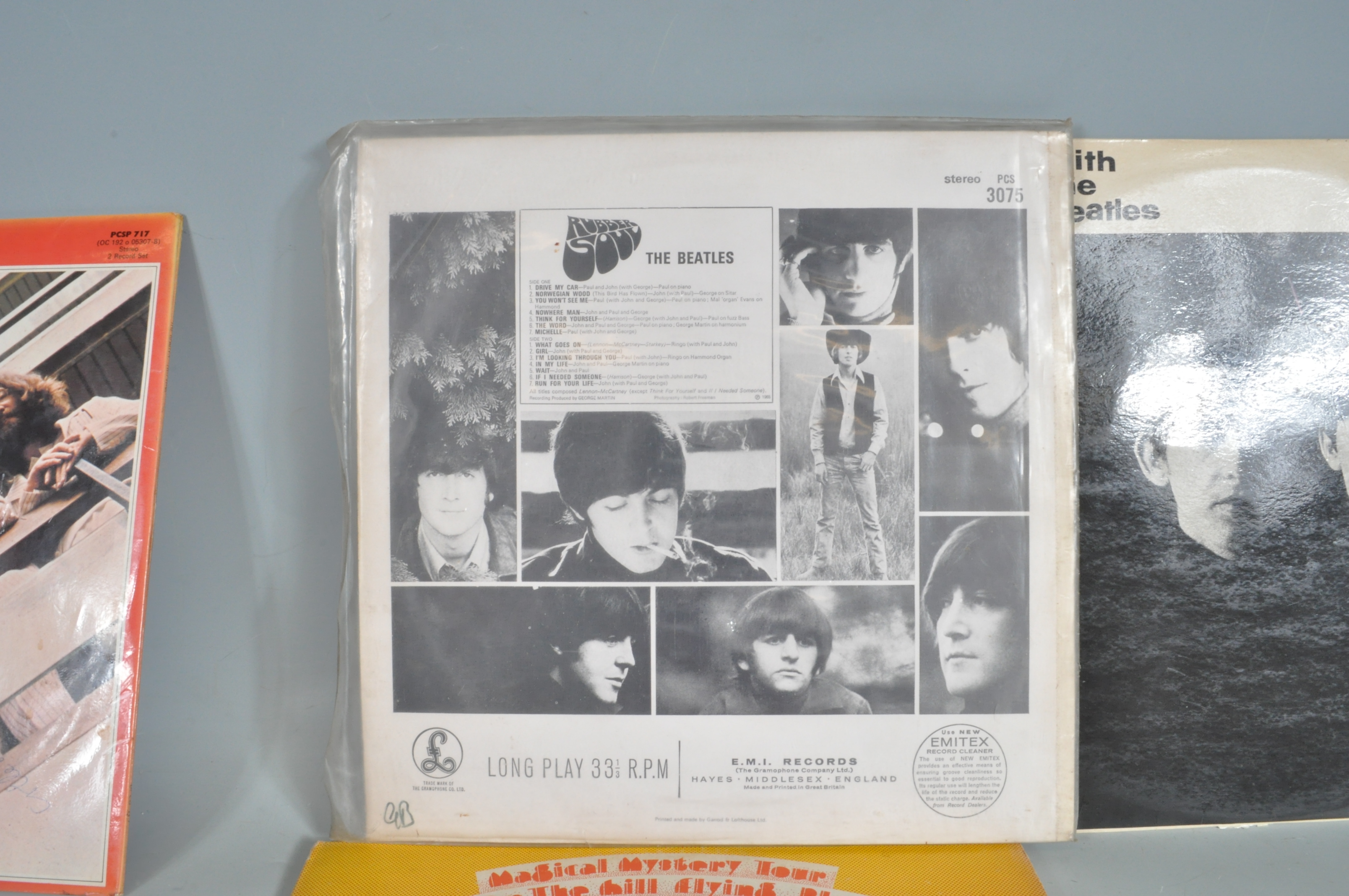 THE BEATLES - A GROUP OF FOUR VINYL RECORD ALBUMS - Image 5 of 9