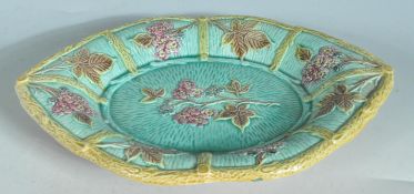 19TH CENTURY VICTORIAN MAJOLICA PLATE