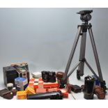 COLLECTION OF VINTAGE PHOTOGRAPHIC EQUIPMENT