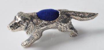 VINTAGE STYLE STERLING SILVER PIN CUSHION I NTHE FORM OF A DOG.