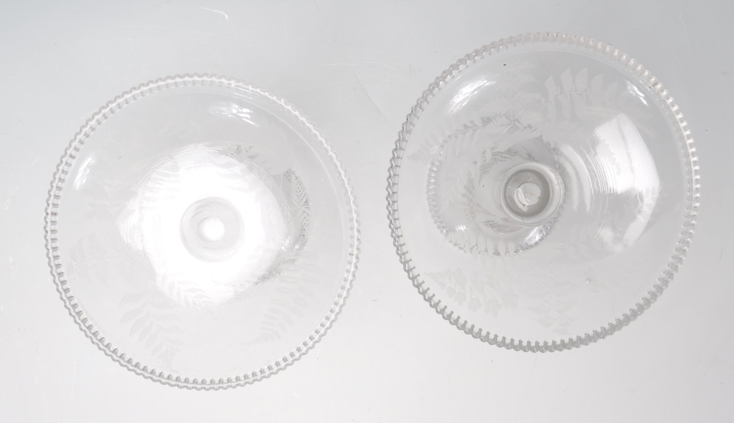 PAIR OF ANTIQUE VICTORIAN GLASS SWEET - Image 4 of 5
