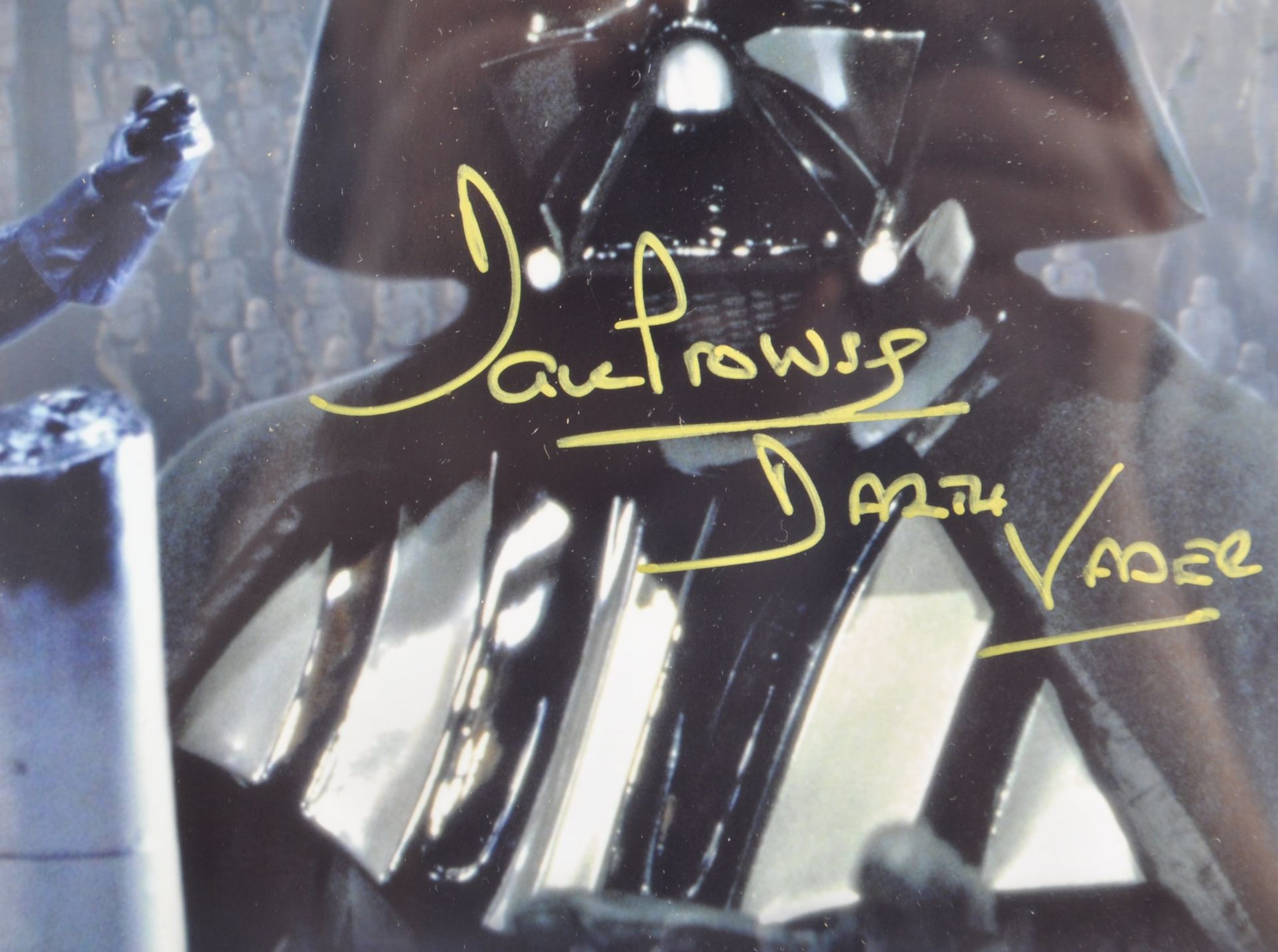 ESTATE OF DAVE PROWSE - LAZER MOUNT DISPLAY AUTOGRAPH PRESENTATION - Image 2 of 3