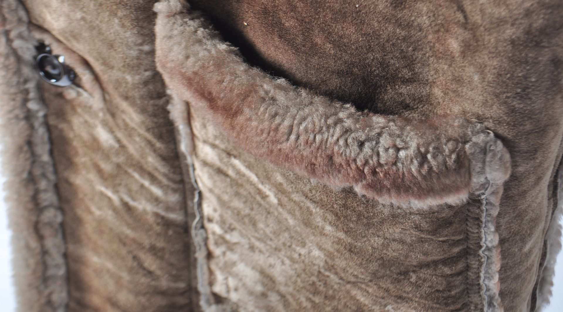 ESTATE OF DAVE PROWSE - 1970S SHEEPSKIN COAT AS WORN BY MR PROWSE - Image 3 of 7