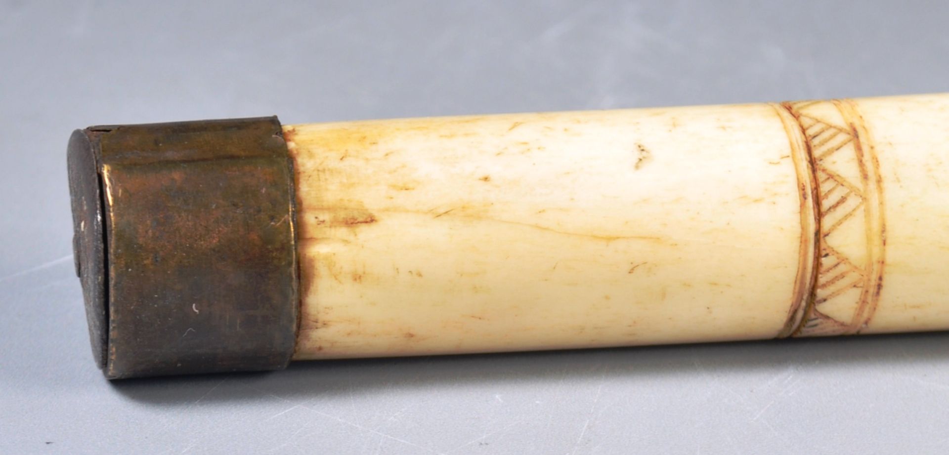 19TH CENTURY CHINESE CARVED BONE WALKING STICK CANE - Image 4 of 4