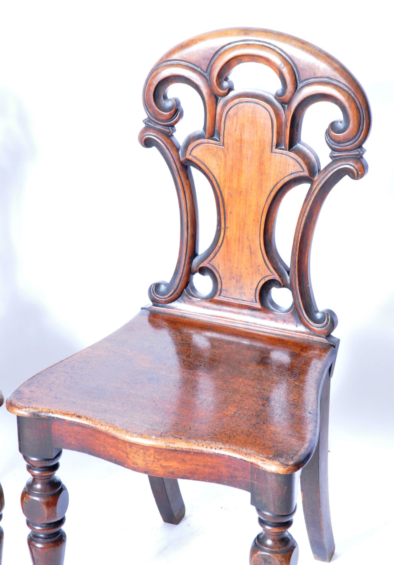 MATCHING PAIR OF VICTORIAN MAHOGANY CARVED HALL CHAIRS - Image 5 of 8