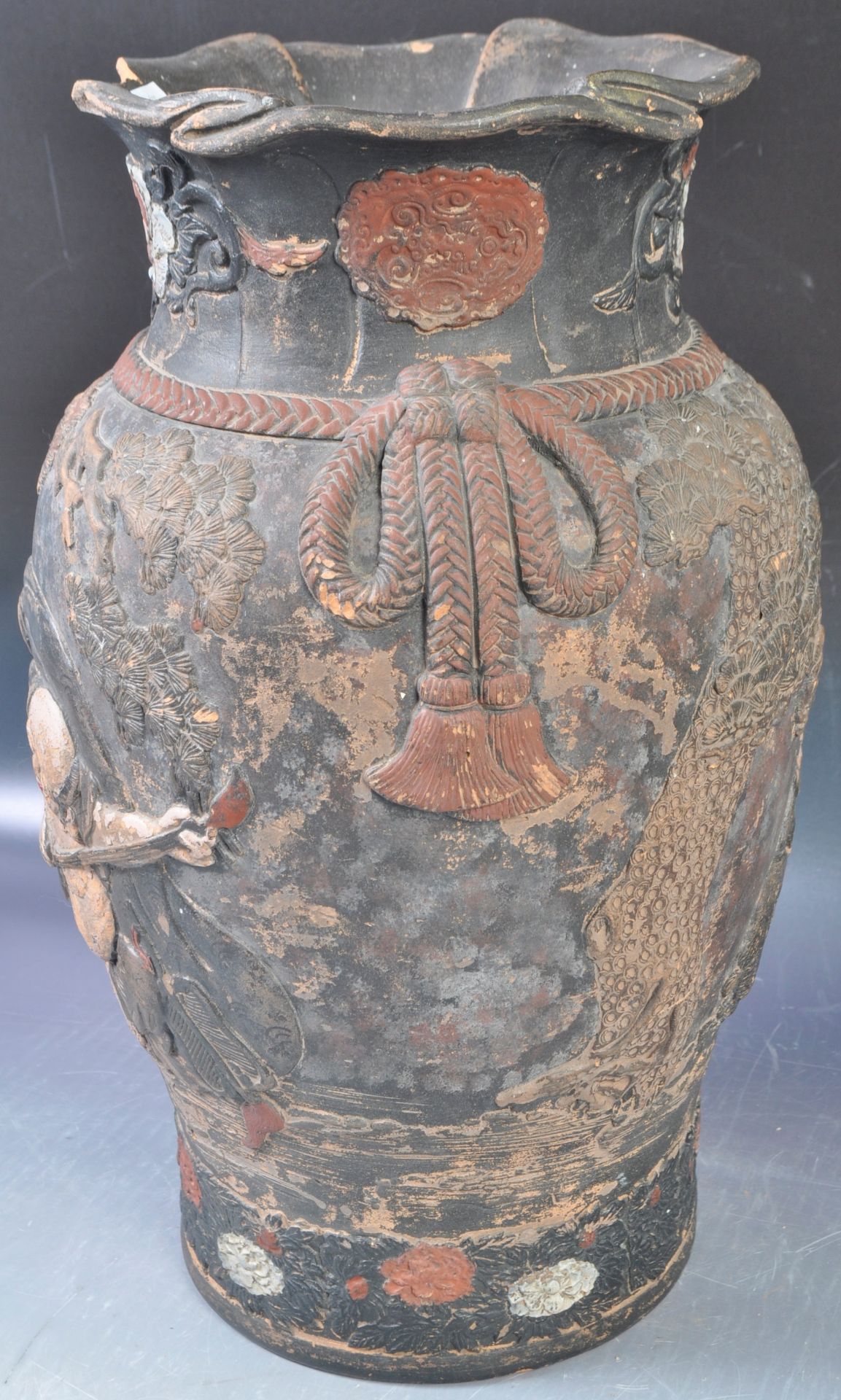 19TH CENTURY JAPANESE TERRACOTTA HAND PAINTED VASE - Image 3 of 9