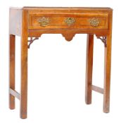 18TH CENTURY GEORGIAN WALNUT SINGLE DRAWER SIDE TABLE