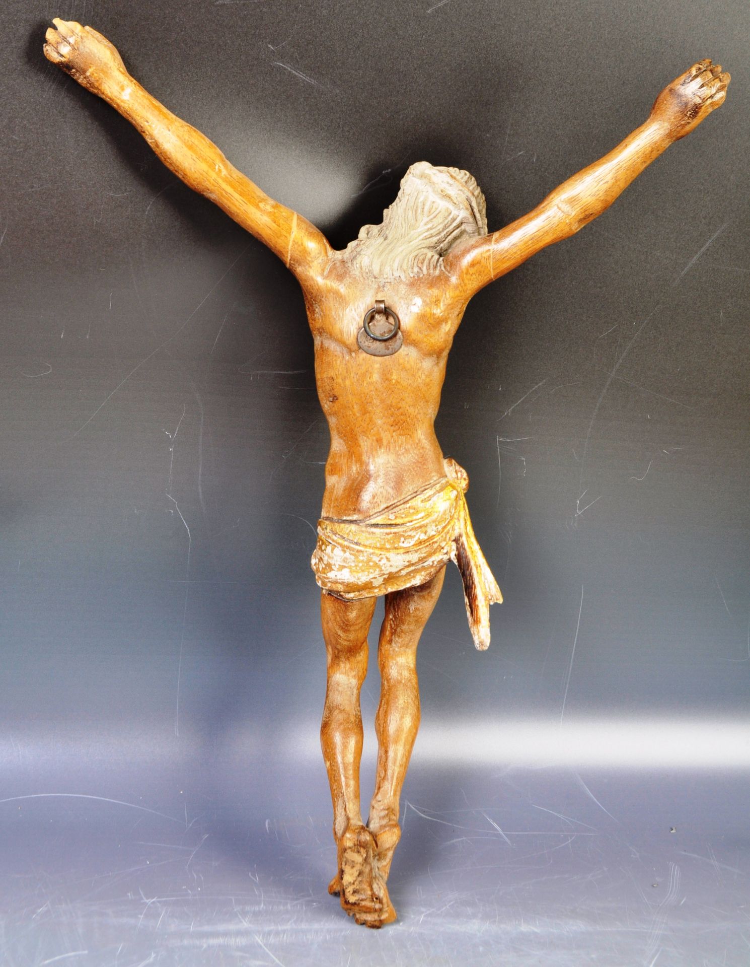 ANTIQUE VICTRIAN GILT HAND CARVED CRUCIFIX FIGURE OF JESUS CHRIST - Image 7 of 8