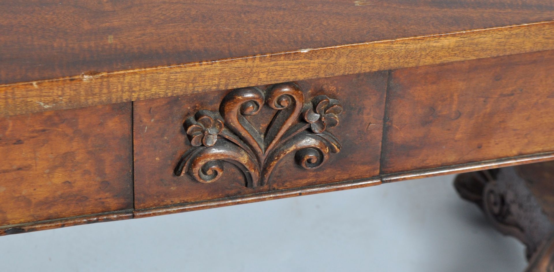 ANTIQUE 19TH CENTURY MAHOGANY LIBRARY TABLE - Image 5 of 11