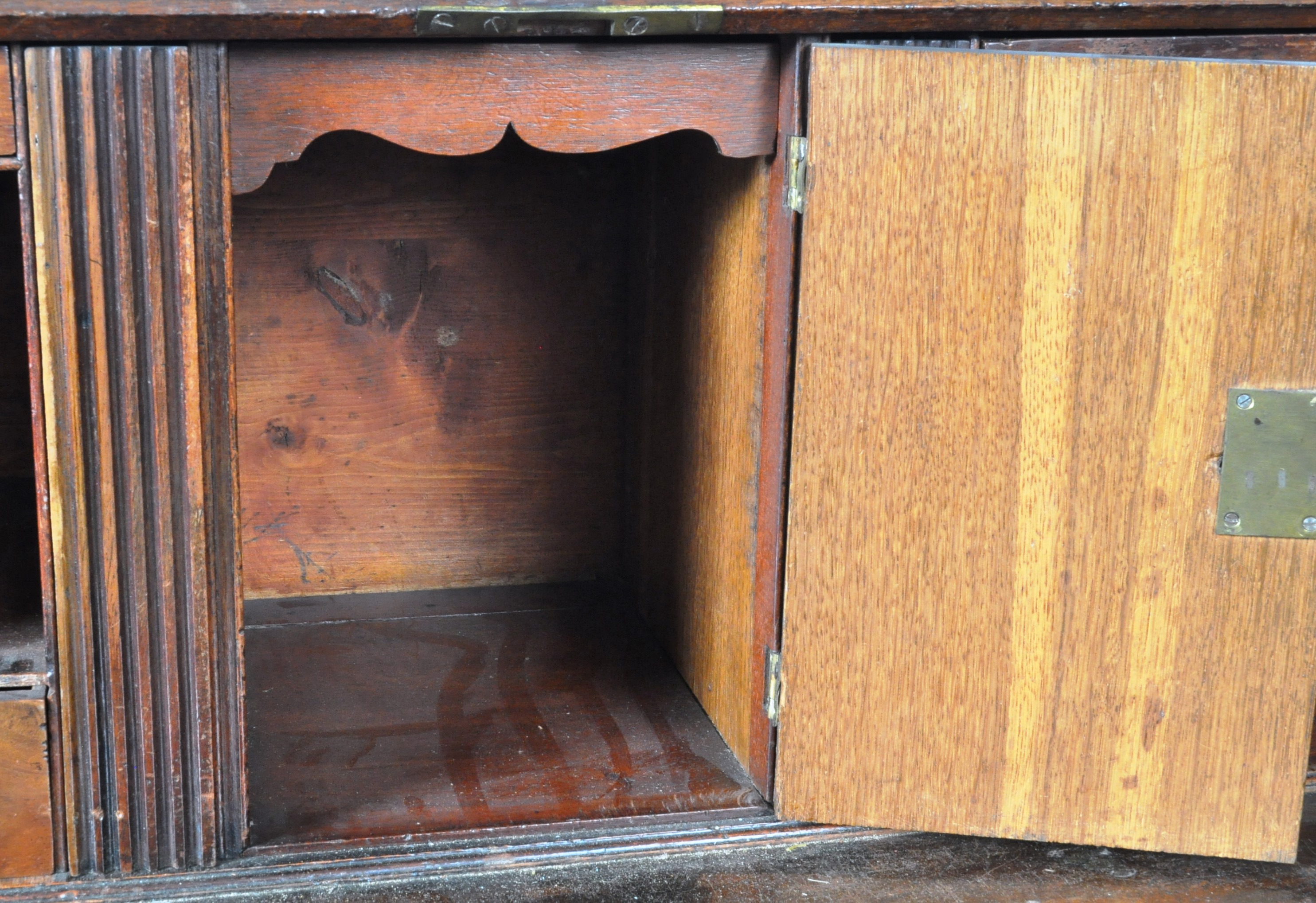 GEORGIAN INLAID MAHOGANY FULL FRONT BUREAU DESK - Image 14 of 19