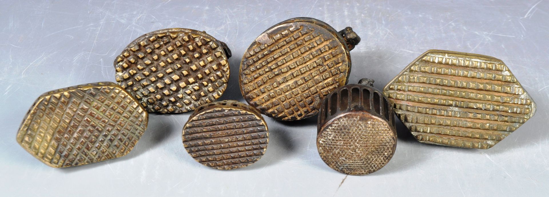 COLLECTION OF SIX INDIAN ANTIQUE FOOT SCRAPERS / SCRUBBERS - Image 8 of 9