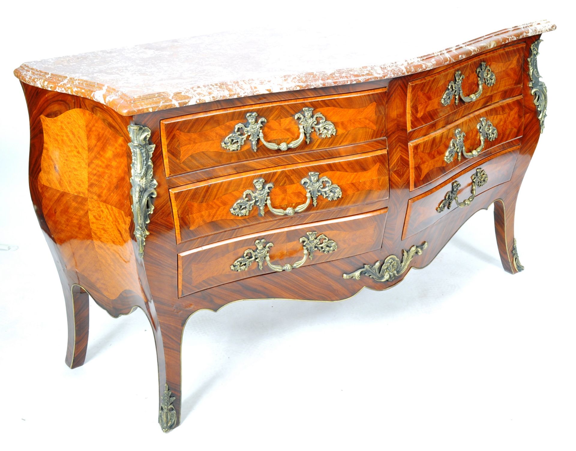 20TH CENTURY FRENCH WALNUT AND MARBLE TOPPED COMMODE BOMBE - Image 2 of 12