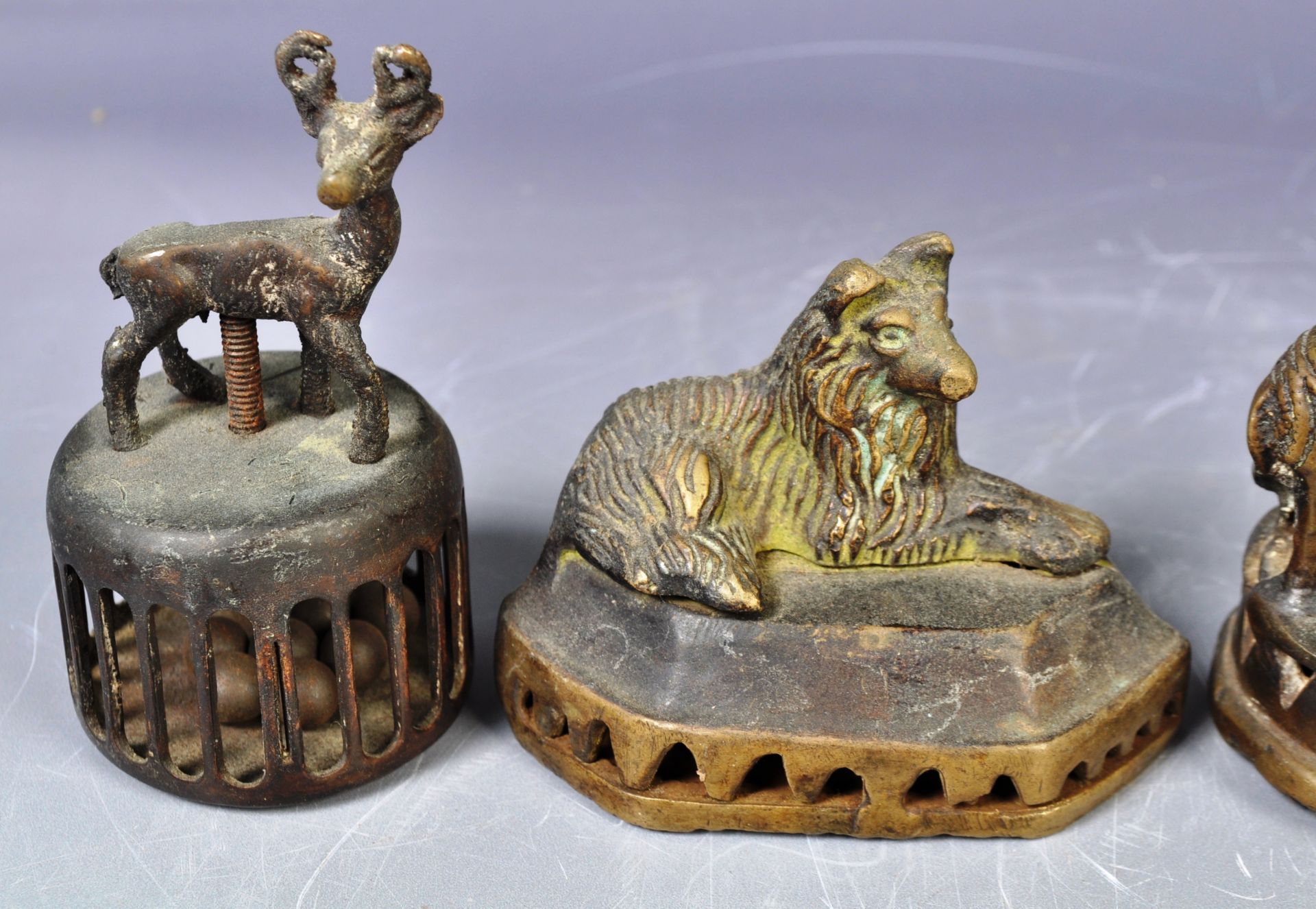 COLLECTION OF SIX INDIAN ANTIQUE FOOT SCRAPERS / SCRUBBERS - Image 5 of 9