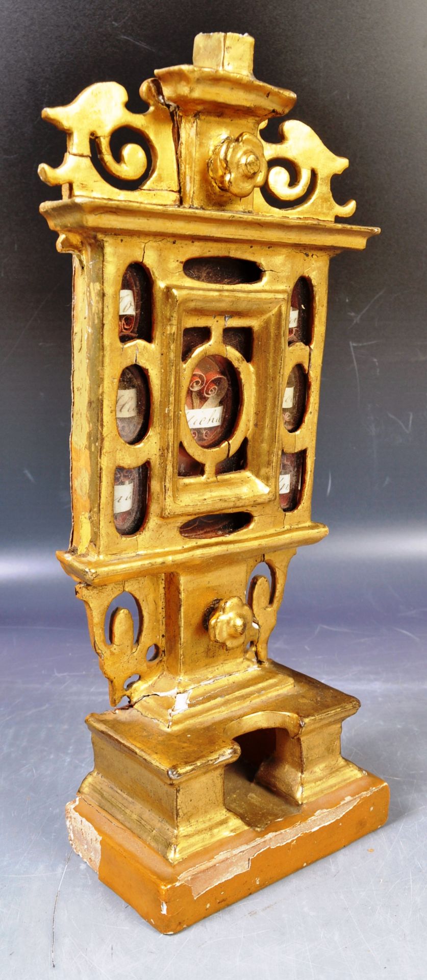 18TH CENTURY ITALIAN GESSO WOOD RELIGIOUS RELIQUARY