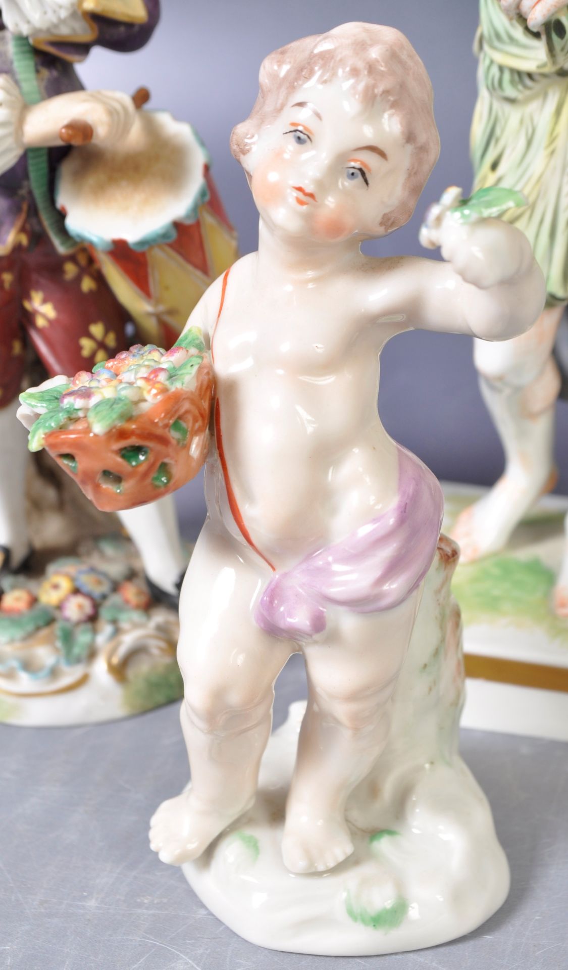 COLLECTION OF ANTIQUE PORCELAIN CLASSICAL FIGURINES - Image 5 of 9