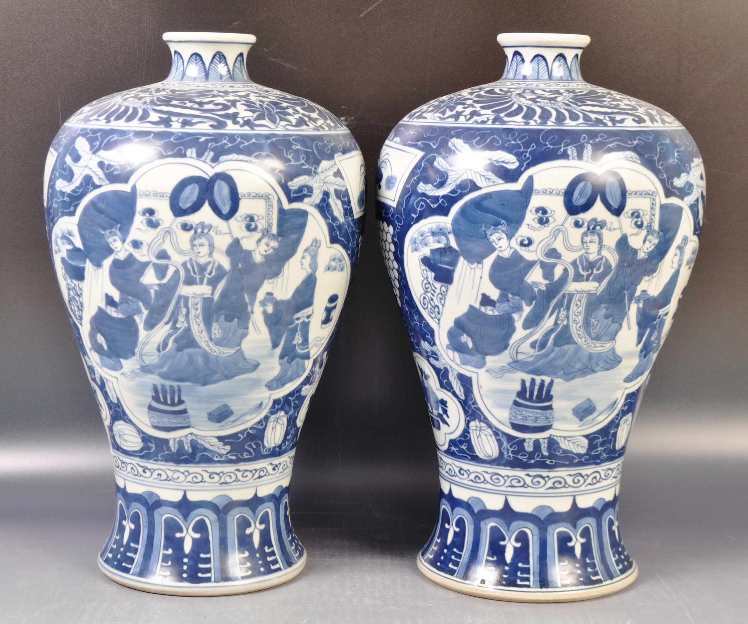 PAIR OF LARGE CHINESE WANLI MARK MEIPING SHAPE VASES