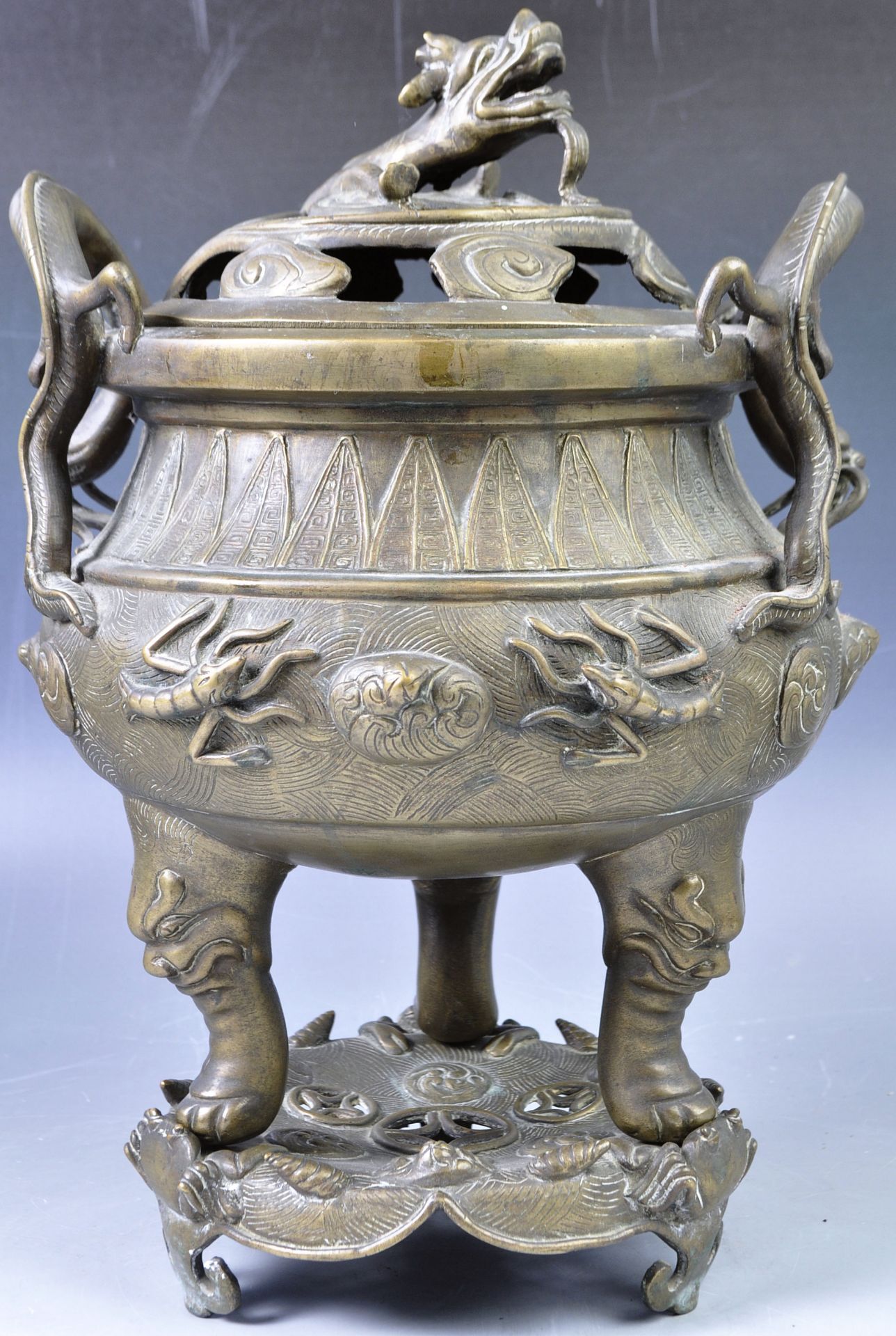 19TH CENTURY CHINESE BRONZE CENSER WITH PROVENANCE