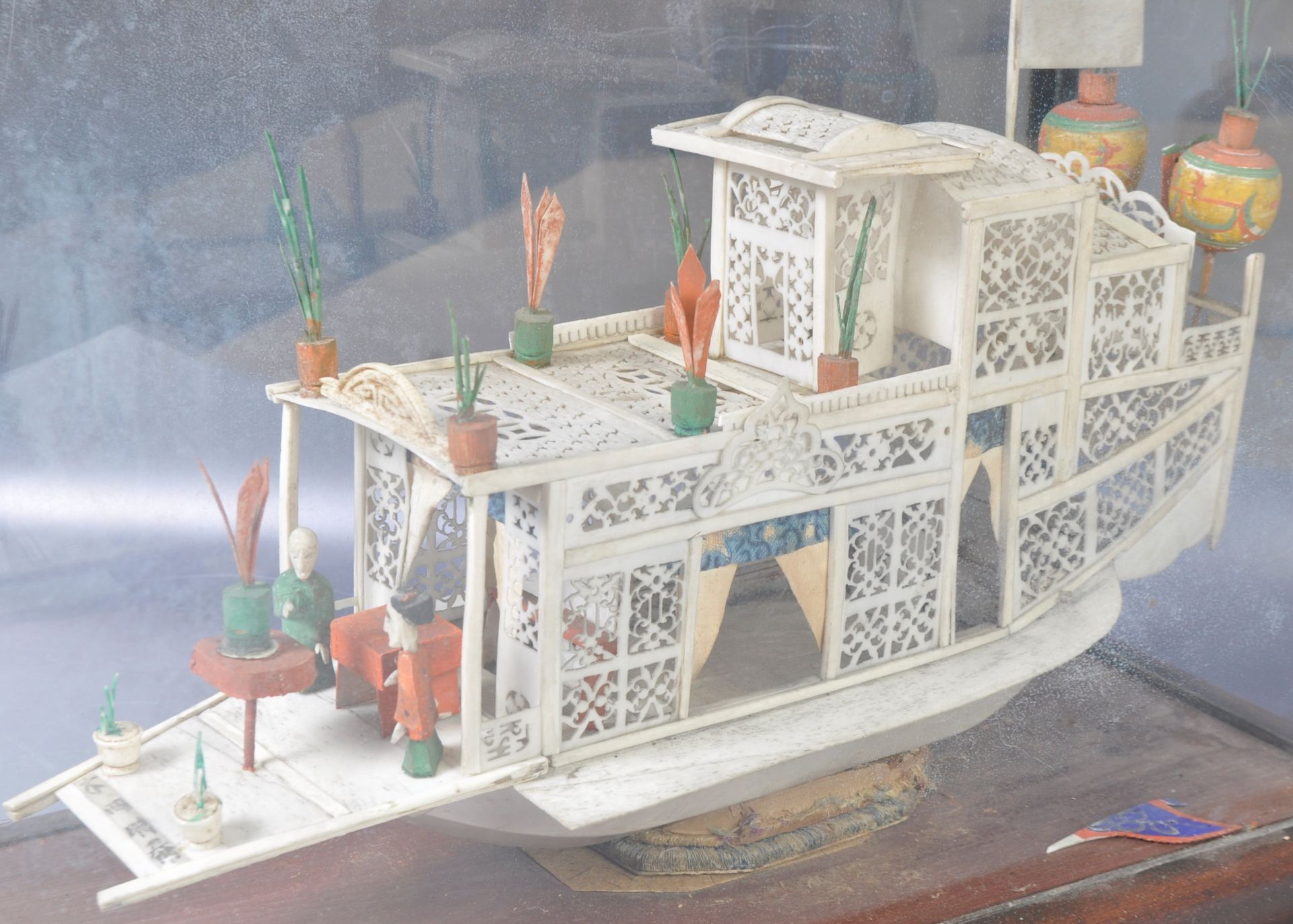 19TH CENTURY CHINESE BONE MODEL OF A FLOWER BOAT - Image 8 of 9