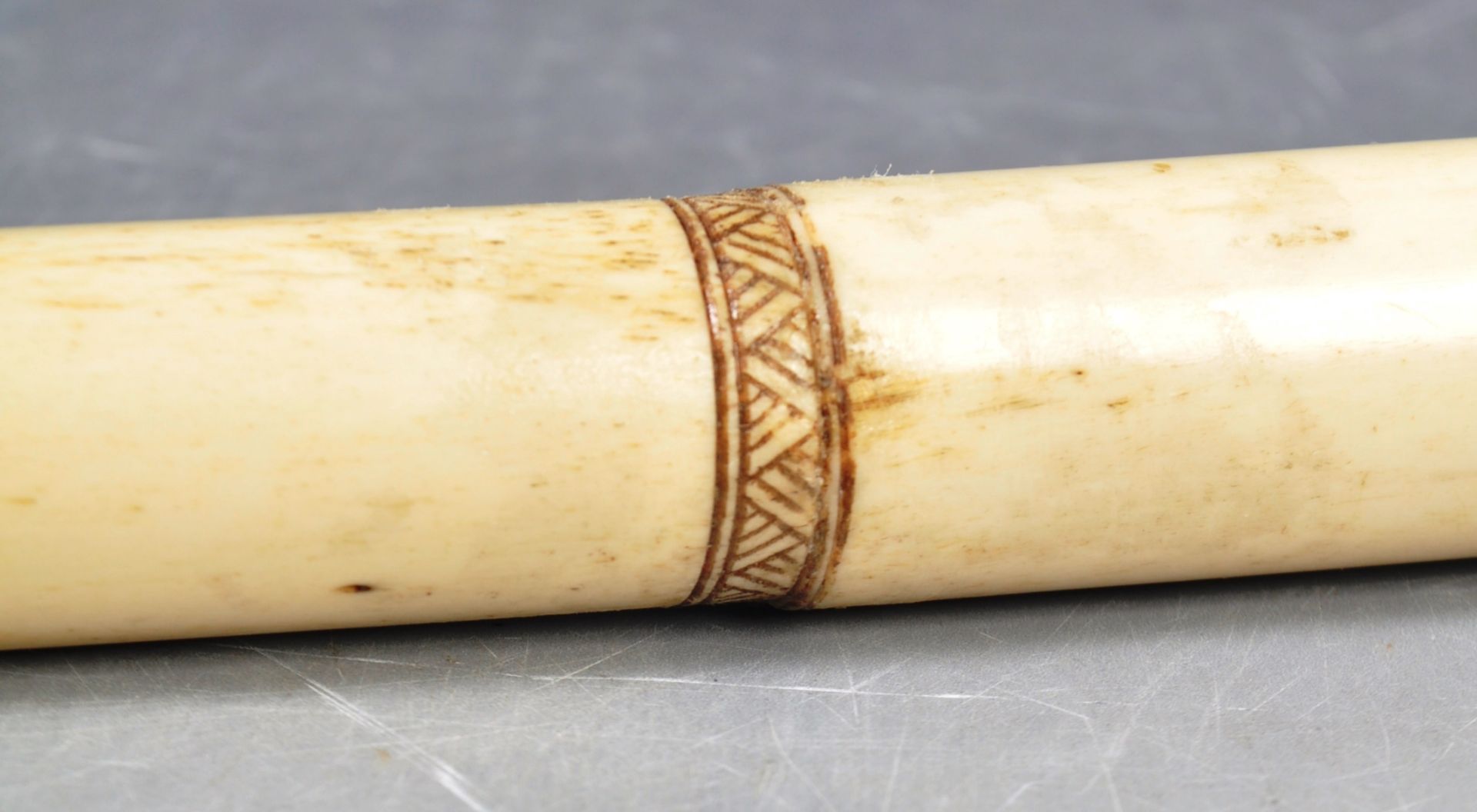 19TH CENTURY CHINESE CARVED BONE WALKING STICK CANE - Image 3 of 4