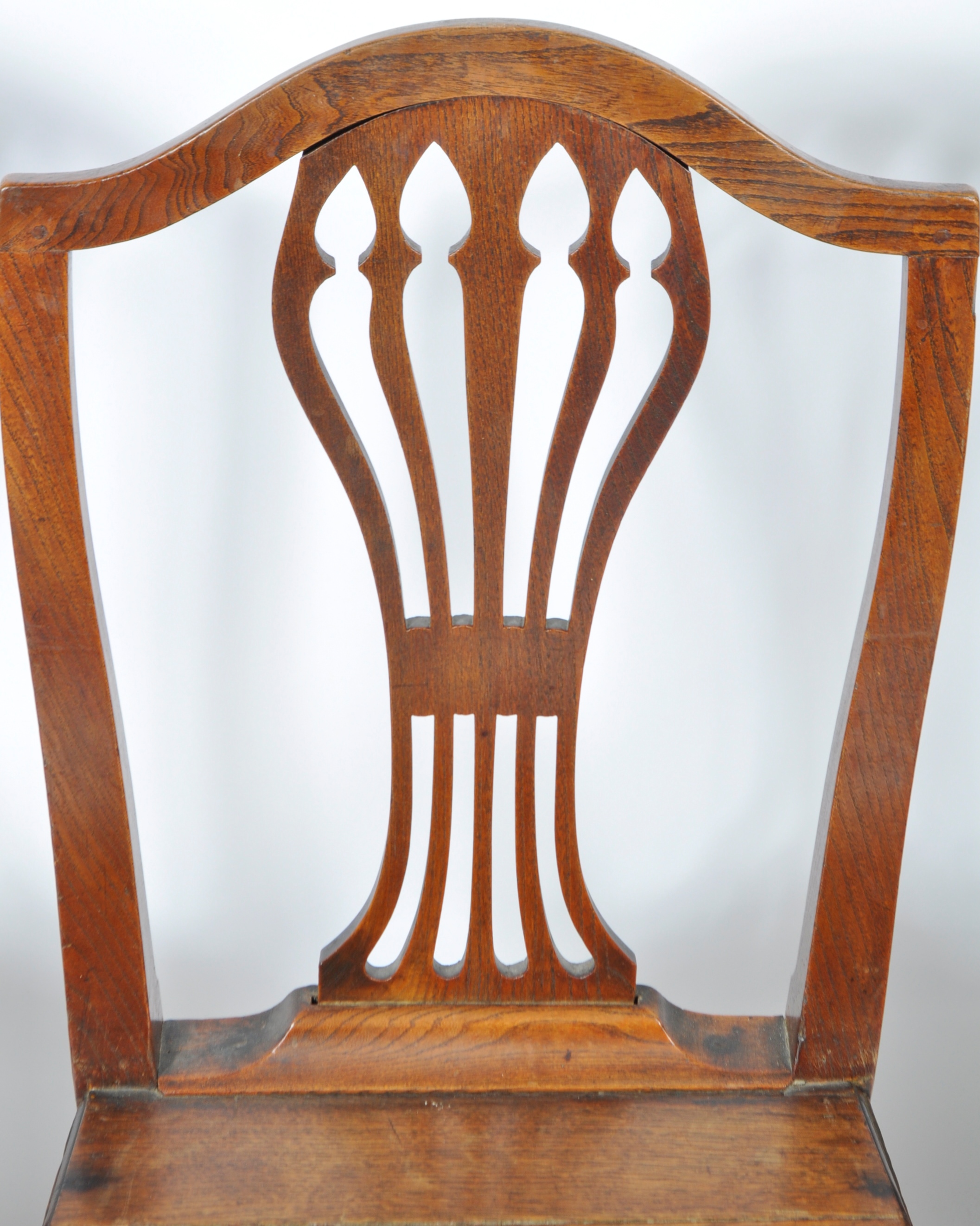 SET OF SIX 18TH CENTURY CHIPPENDALE STYLE OAK & ELM DINING CHAIRS - Image 4 of 11