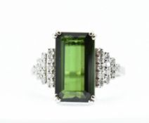 18CT WHITE GOLD GREEN TOURMALINE & DIAMOND RING