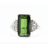 18CT WHITE GOLD GREEN TOURMALINE & DIAMOND RING