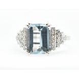 18CT WHITE GOLD AQUAMARINE & DIAMOND RING