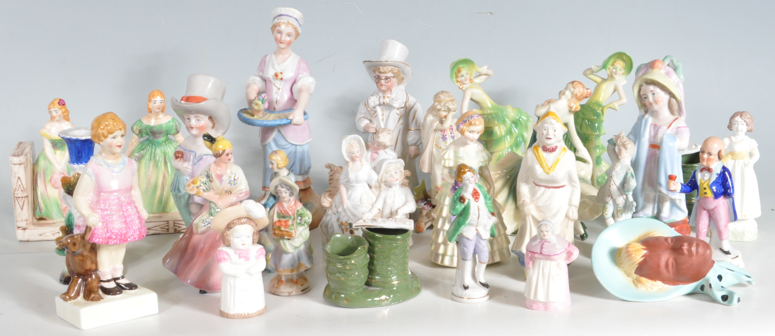 LARGE COLLECTION OF VINTAGE CERMARIC FIGURINES