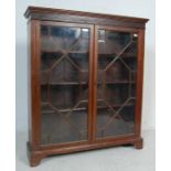 19TH CENTURY VICTORIAN MAHOGANY ASTRAL GLAZED BOOKCASE CABINET / DISPLAY CABINET