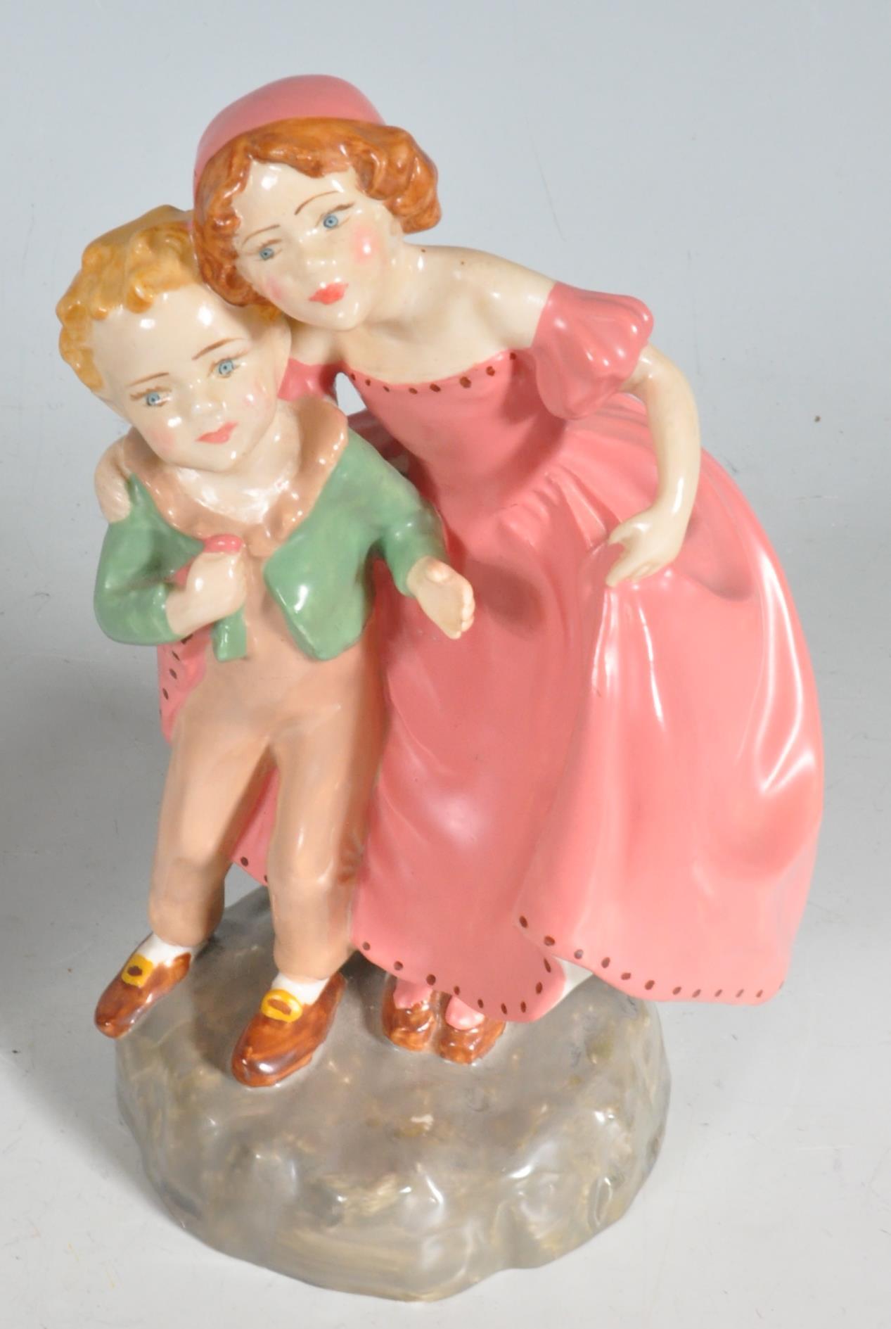 GROUP OF UNMARKED CERAMIC FIGURINES - Image 6 of 8