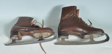 PAIR OF EARLY 20TH CENTURY VINTAGE LADIES BROWN LEATHER ICE SKATES