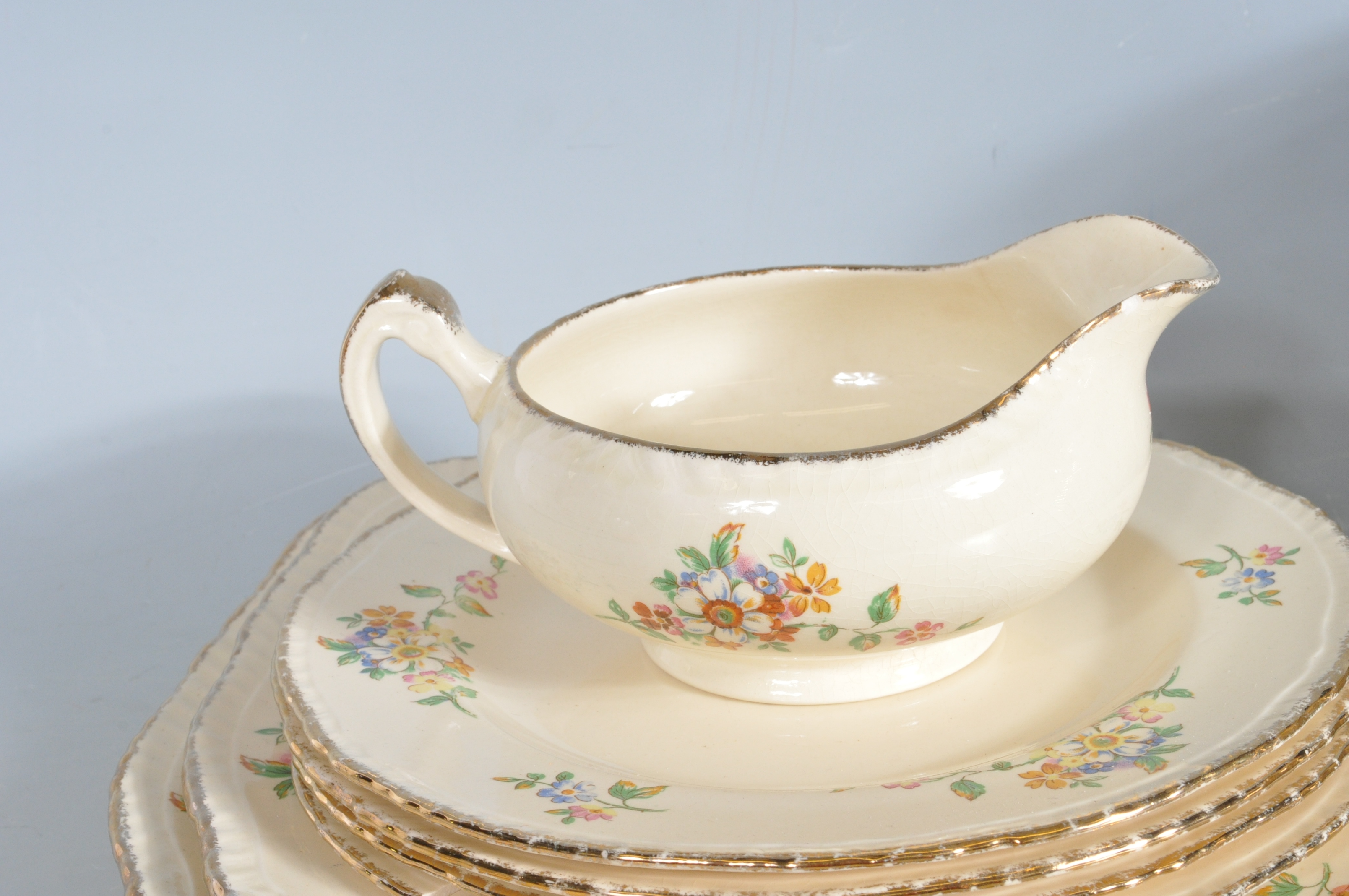 1940’S 31 PIECES ALFRED MEAKIN DINNER SERVICE - Image 5 of 9