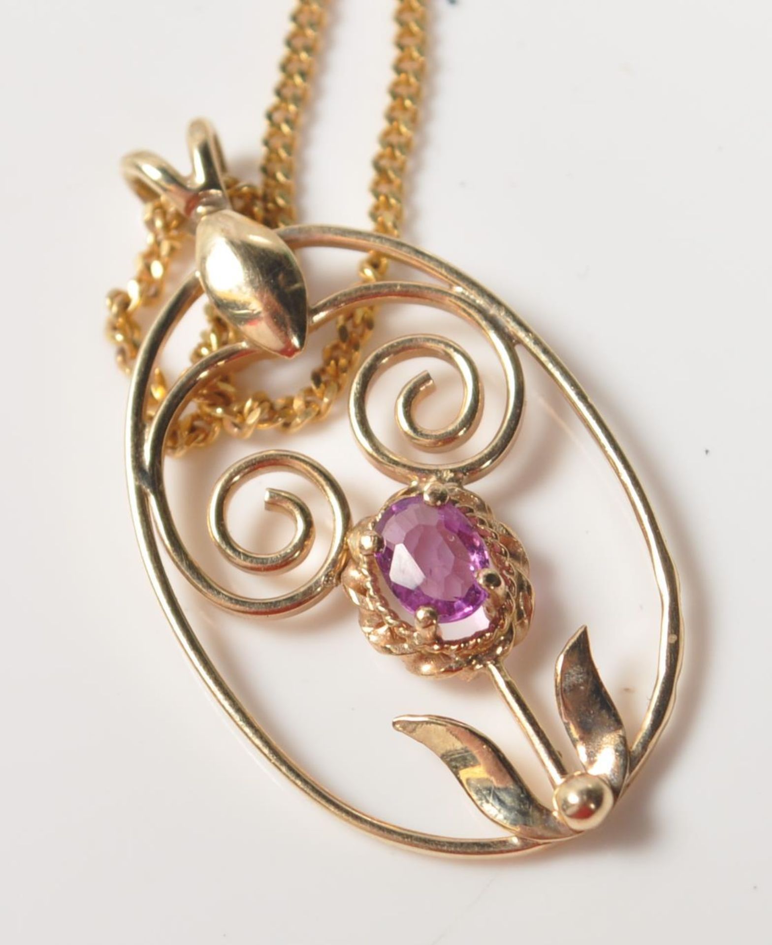 9CT GOLD AND PINK STONE PENDANT NECKLACE - Image 4 of 7