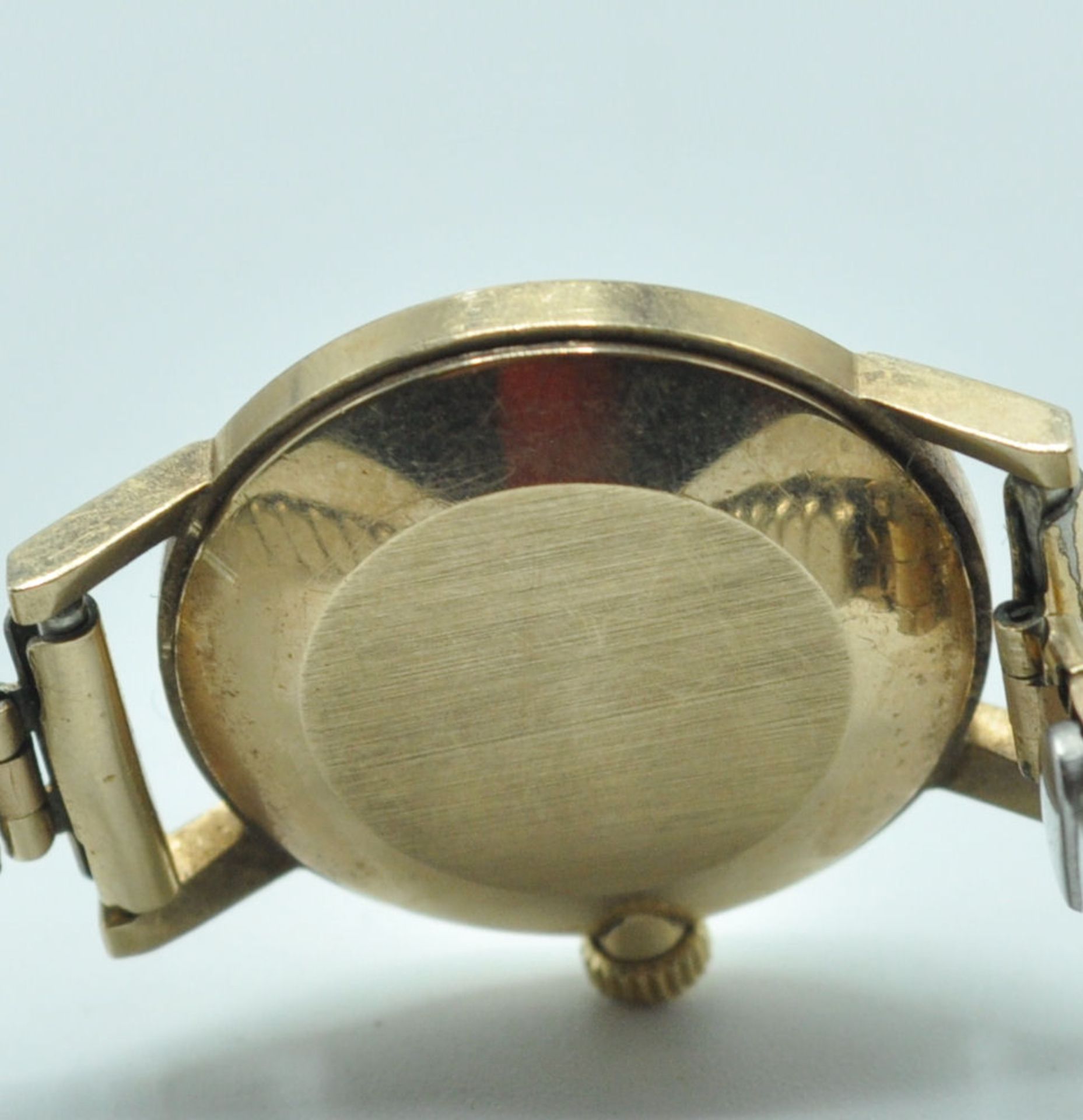 20TH CENTURY 17 JEWELS ZENITH LADIS WATCH IN A 9CT GOLD CASE. - Image 3 of 4