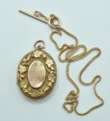 VICTORIAN LOCKET AND GOLD CHAIN