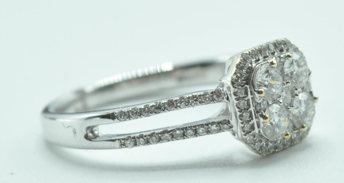 STAMPED 18K WHITE GOLD AND DIAMOND CLUSTER RING. - Image 7 of 8