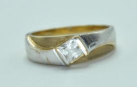 9CT GOLD AND WHITE STONE TWO TONE RING
