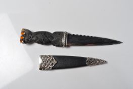 SCOTTISH SILVER MOUNTED SKEAN DHU DAGGER