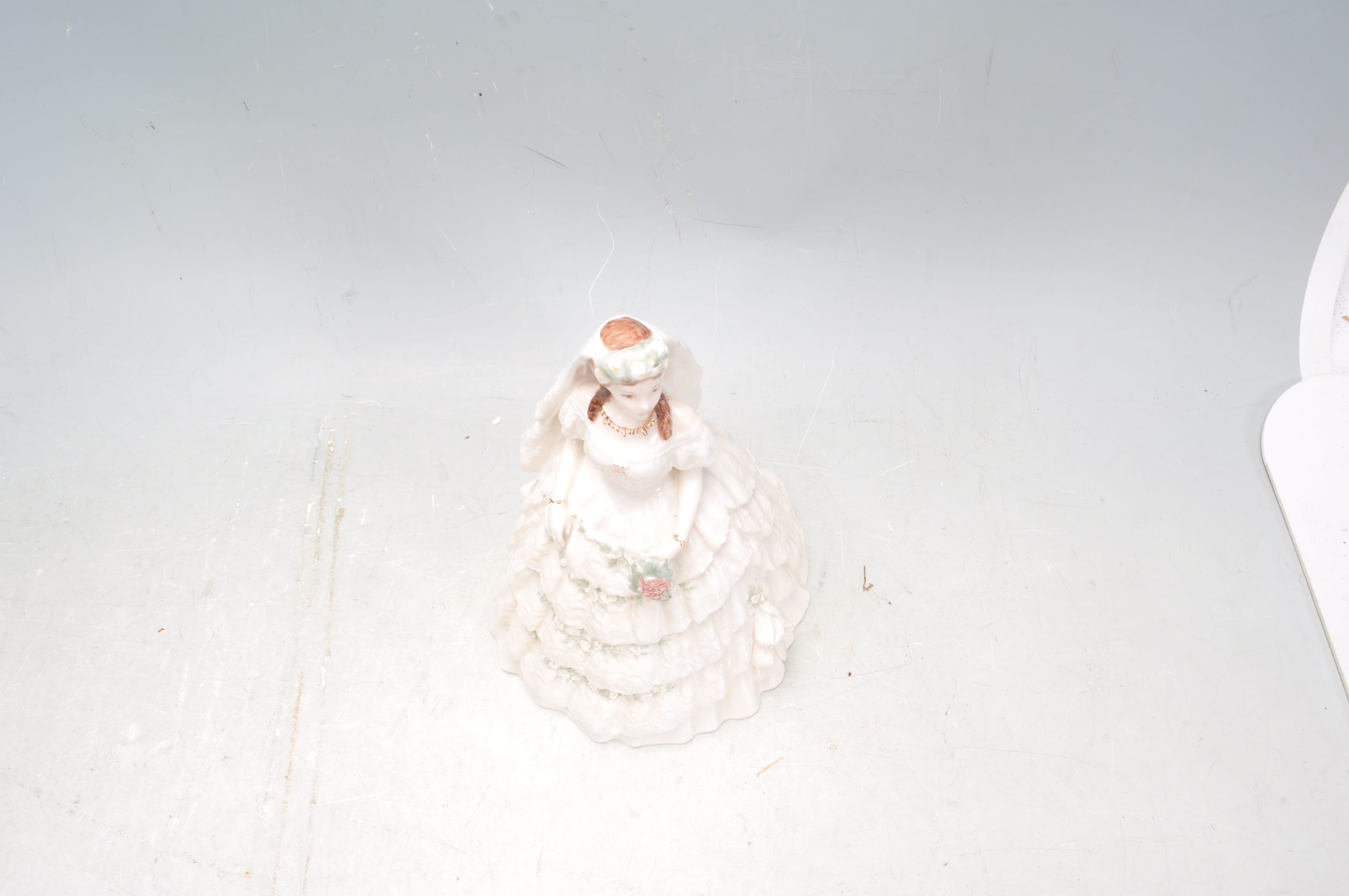 COALPORT PRINCESS ALEXANDRA CERAMIC FIGURINE - Image 5 of 6