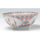 18TH CENTURY CHINESE FOOTED BOWL