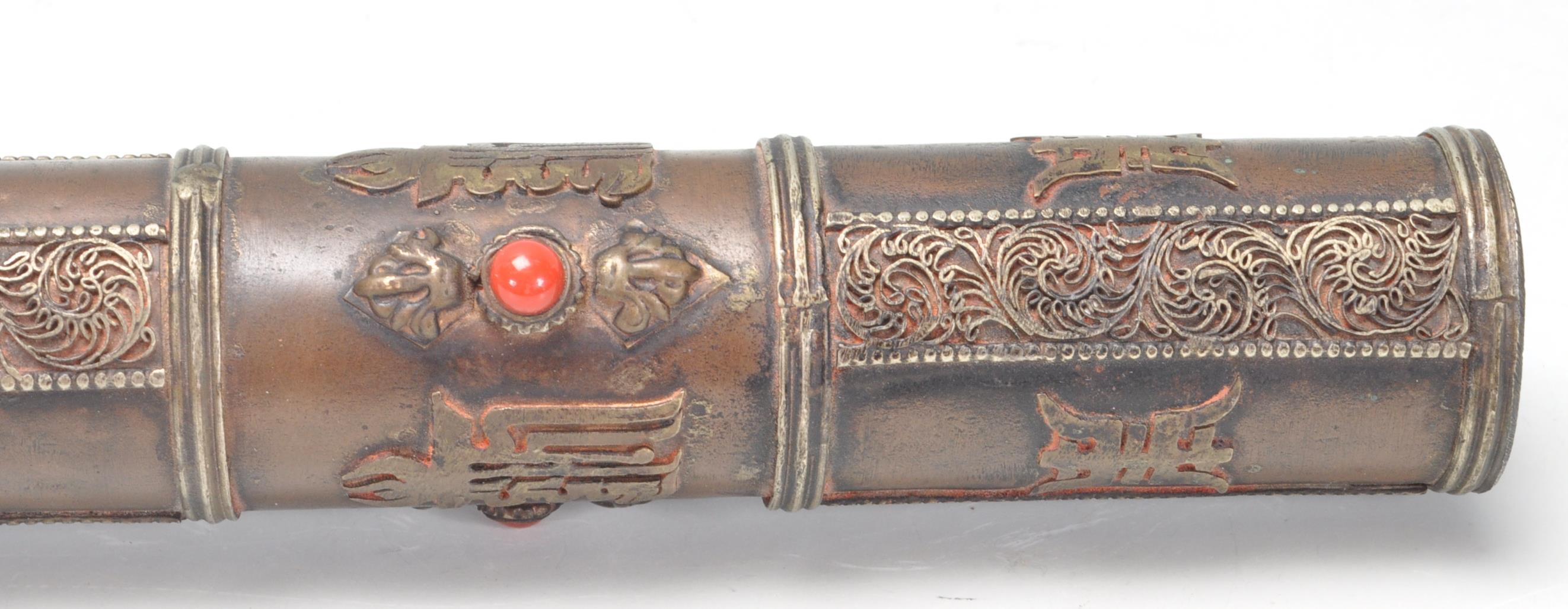 CHINESE ORIENTAL COPPER SCROLL HOLDER - Image 3 of 6