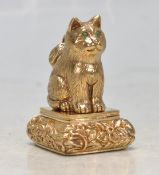 BRASS FOB SEAL IN THE FORM OF A CAT.