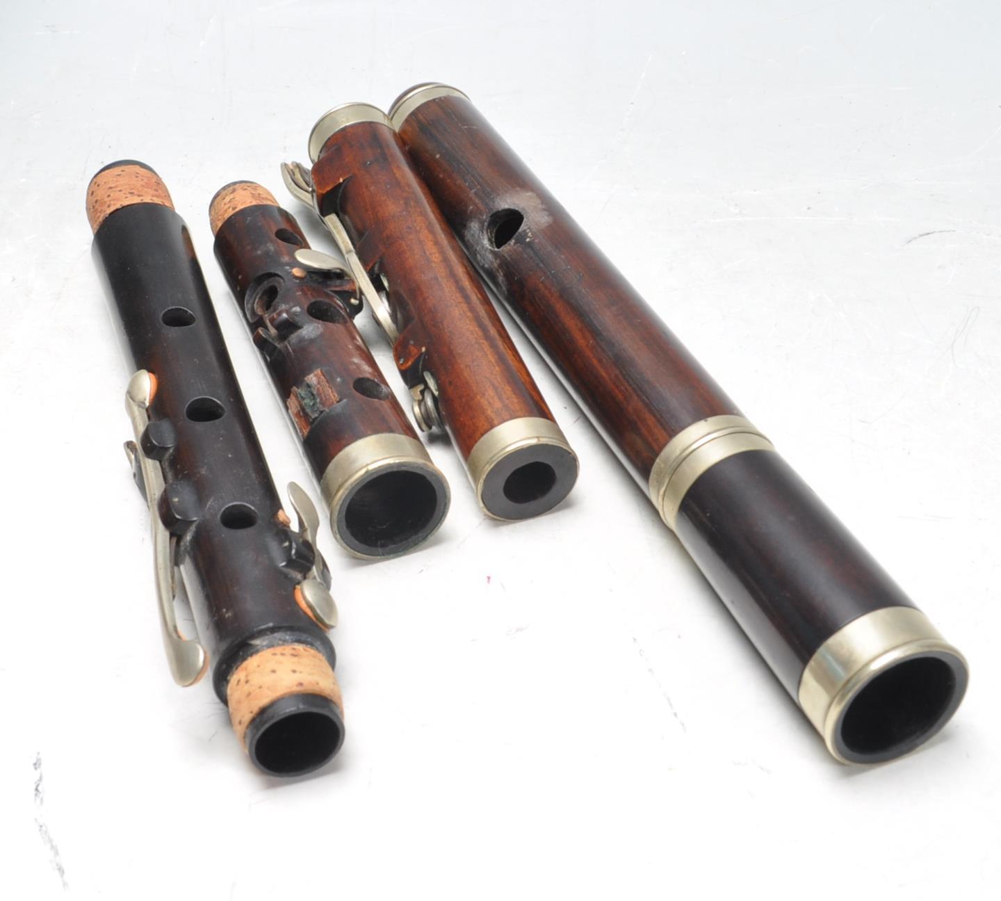 EARLY 20TH CENTURY BOXED CLARINET AND FIFE FLUTE. - Image 4 of 4