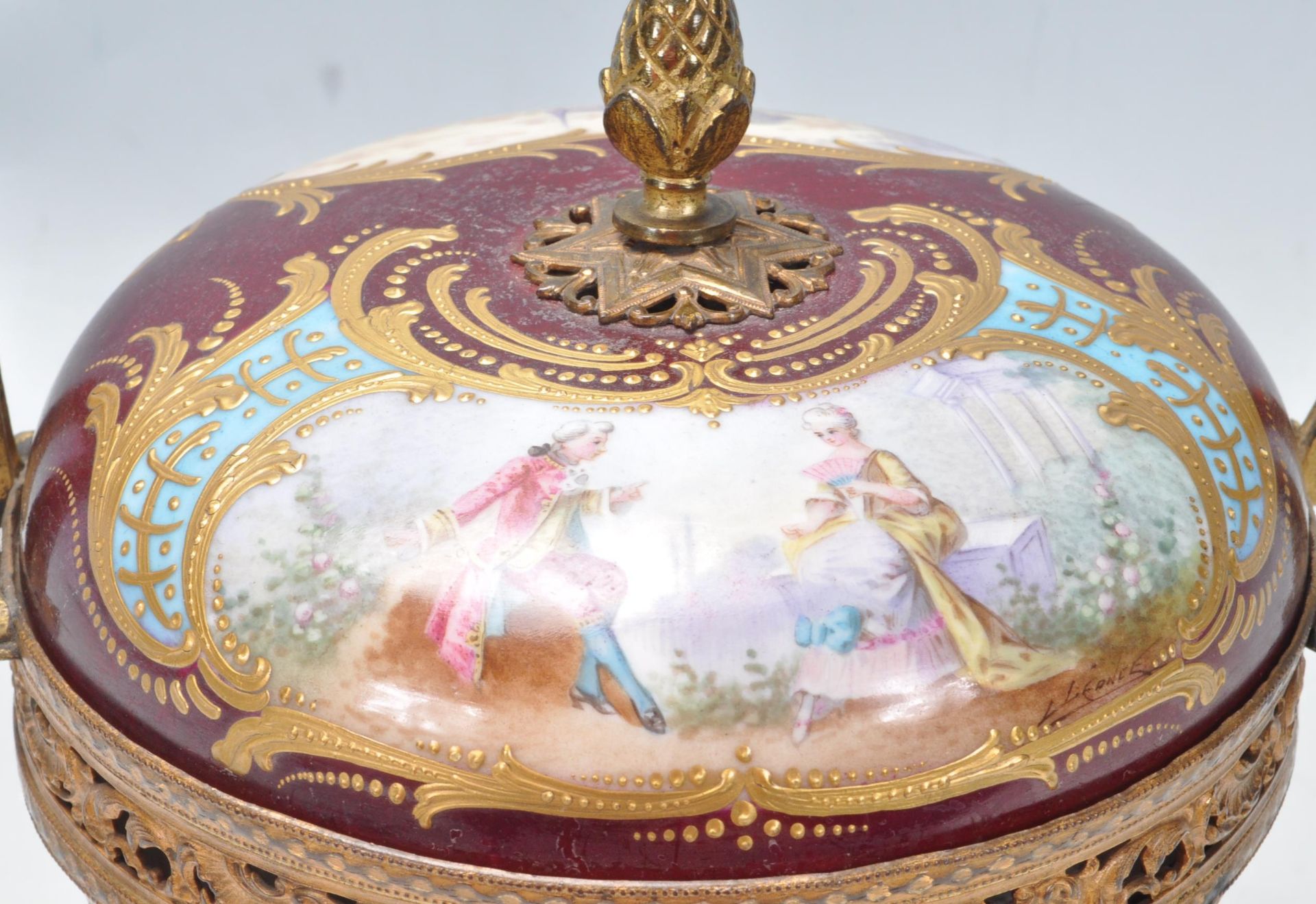 19TH CENTURY LOUIS PHILIPPE SEVRES PORCELAIN POT POURRI - Image 2 of 8