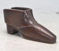 VICTORIAN NOVELTY TREEN SNUFF BOX IN THE FORM OF A SHOE.